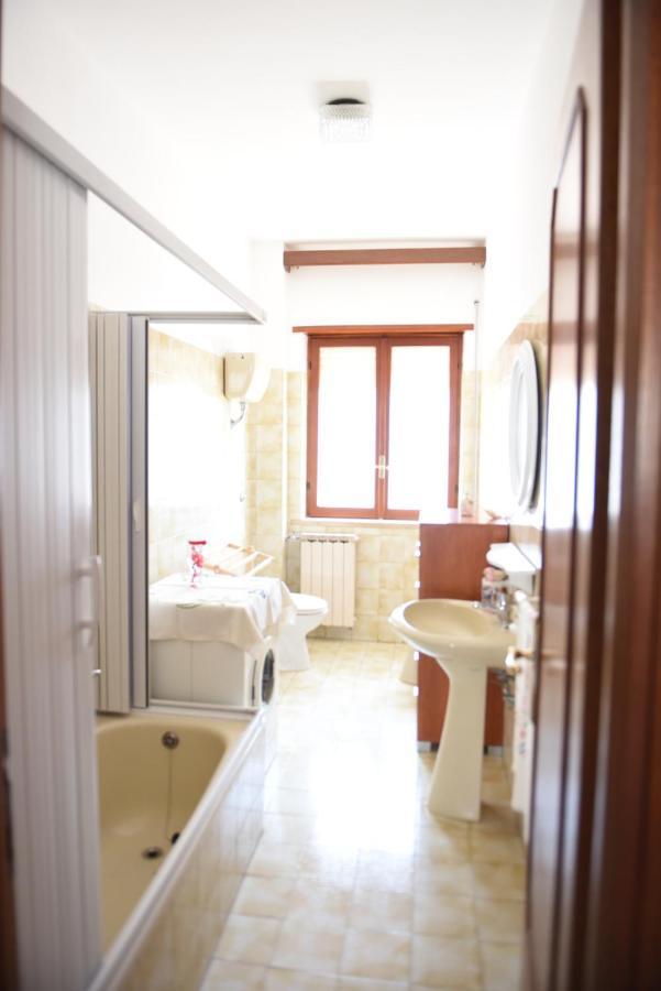 Il Viaggiatore Errante Fondi Exterior foto